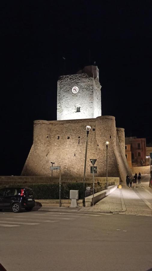 Alby Suite Termoli Bagian luar foto